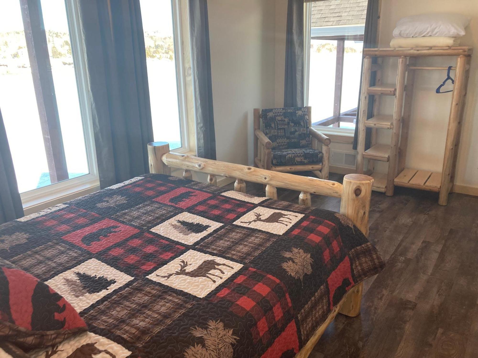 Keweenaw Waters Resort 霍顿 外观 照片