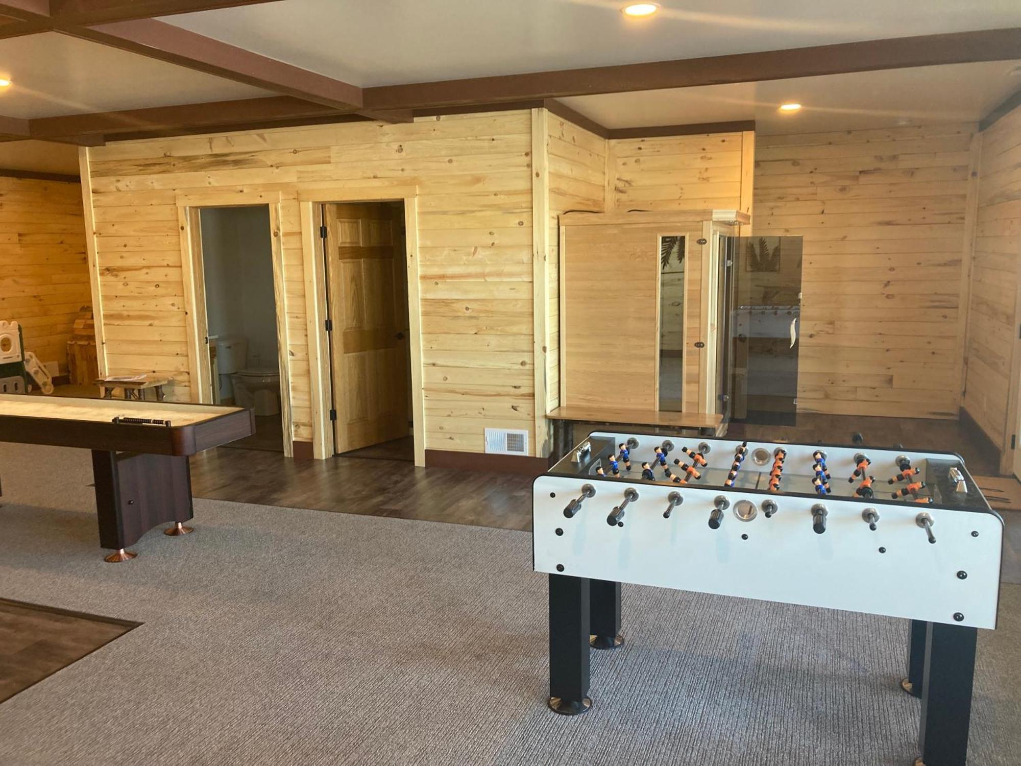 Keweenaw Waters Resort 霍顿 外观 照片