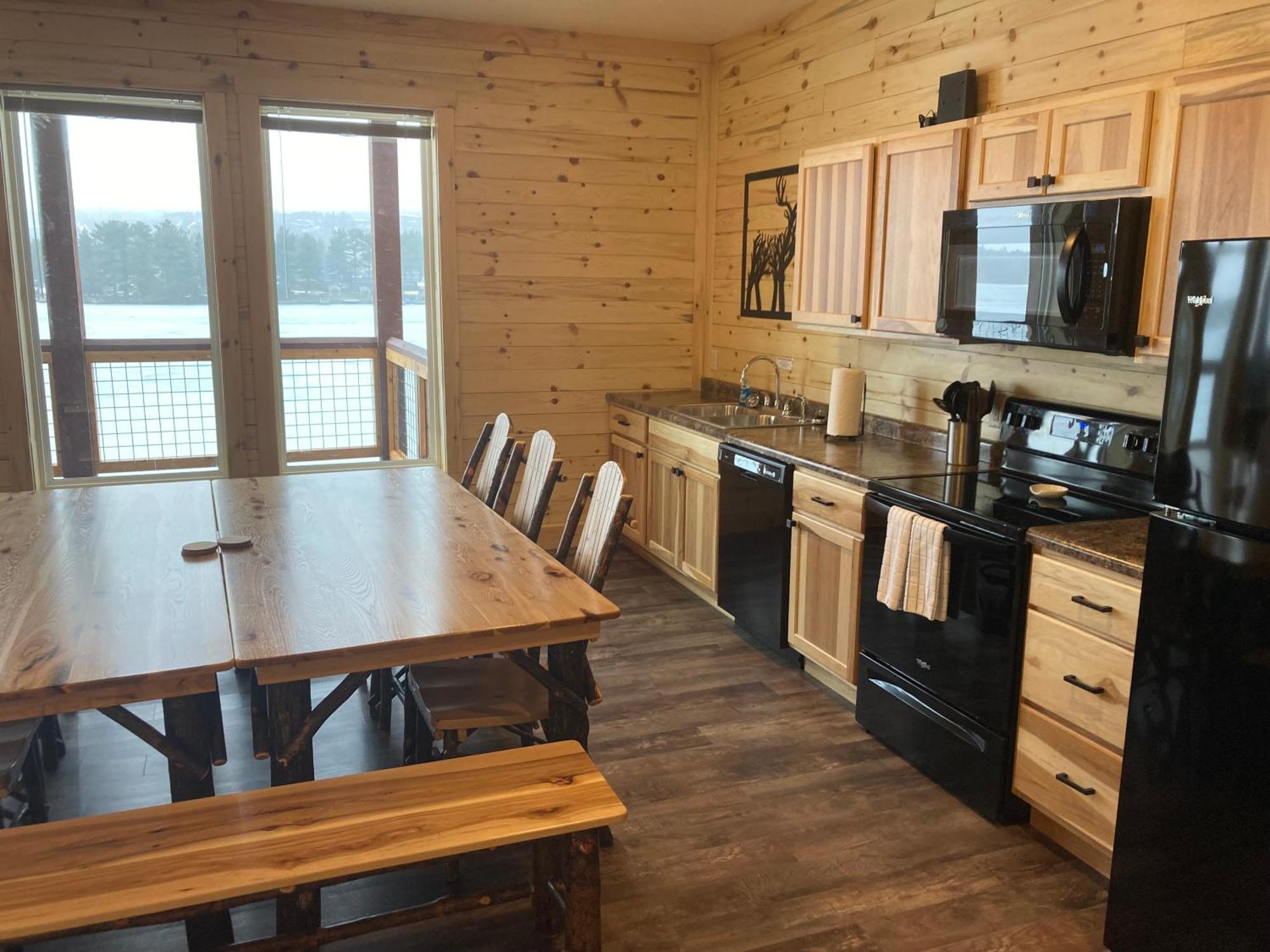 Keweenaw Waters Resort 霍顿 外观 照片