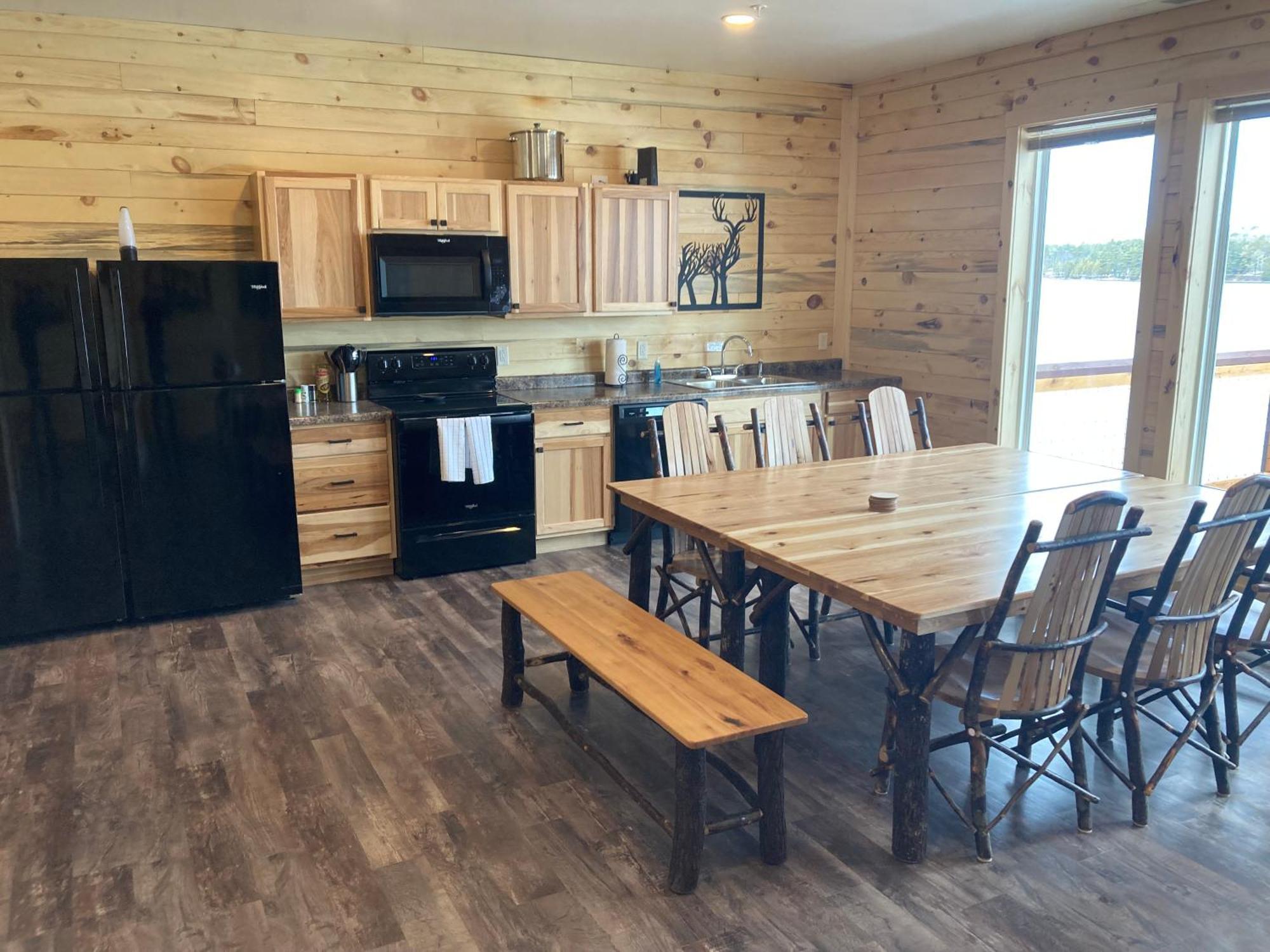 Keweenaw Waters Resort 霍顿 外观 照片