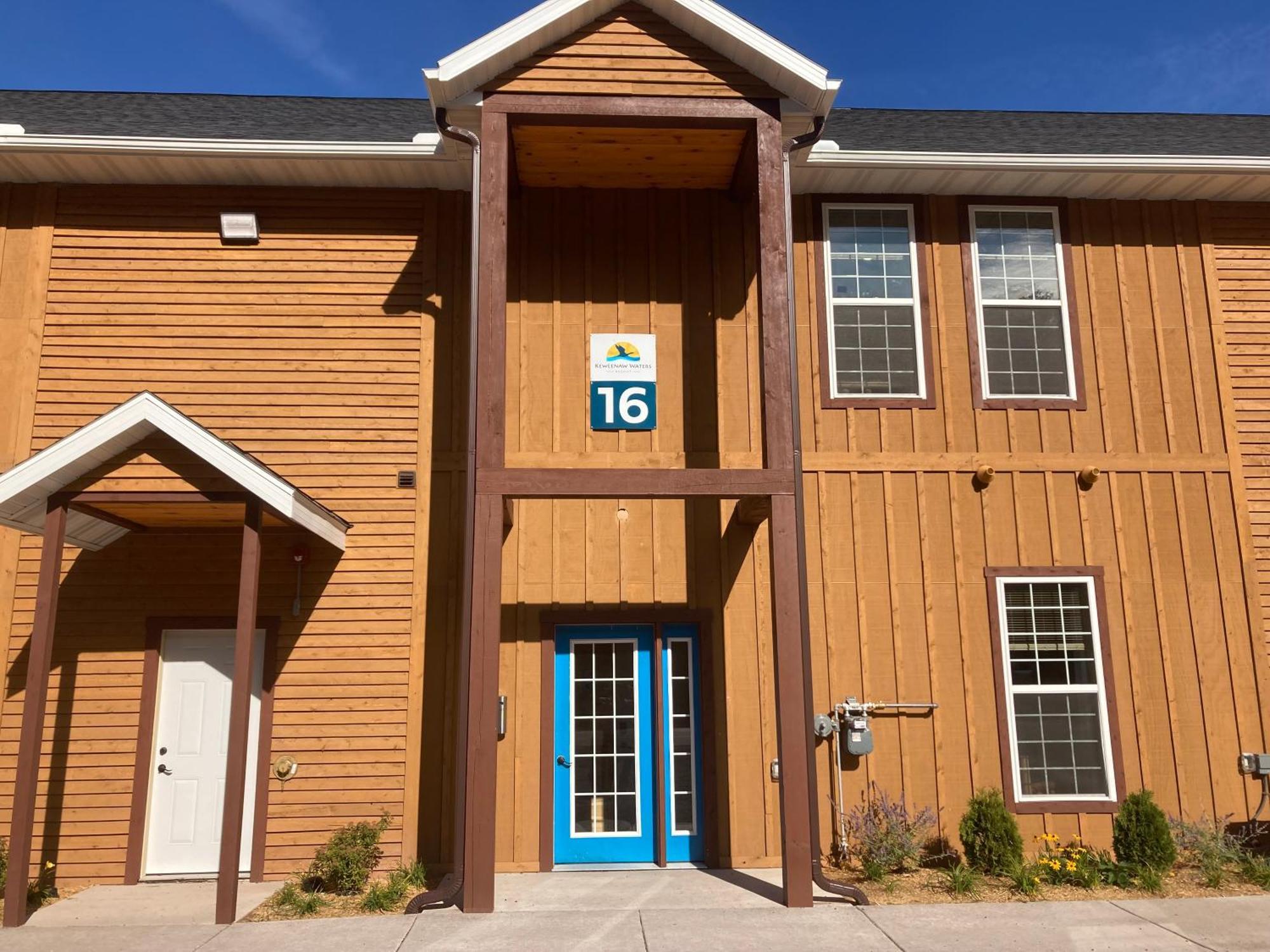 Keweenaw Waters Resort 霍顿 外观 照片