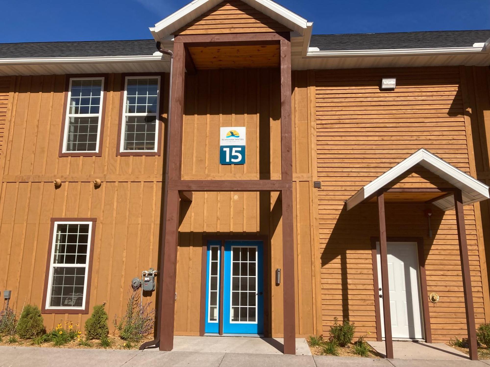 Keweenaw Waters Resort 霍顿 外观 照片