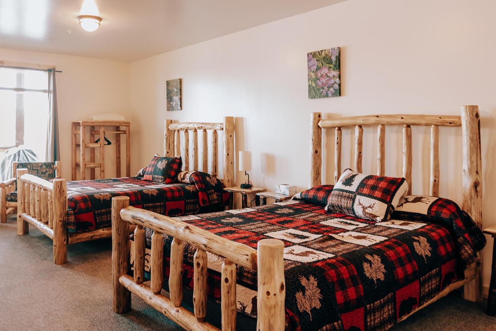 Keweenaw Waters Resort 霍顿 外观 照片